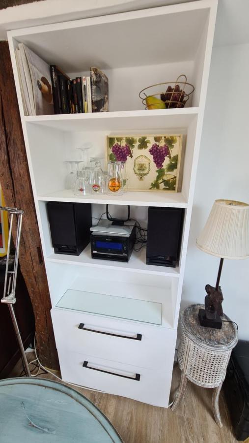 Appartement Coeur De Paris Avec Vue Sur Les Toits Ngoại thất bức ảnh