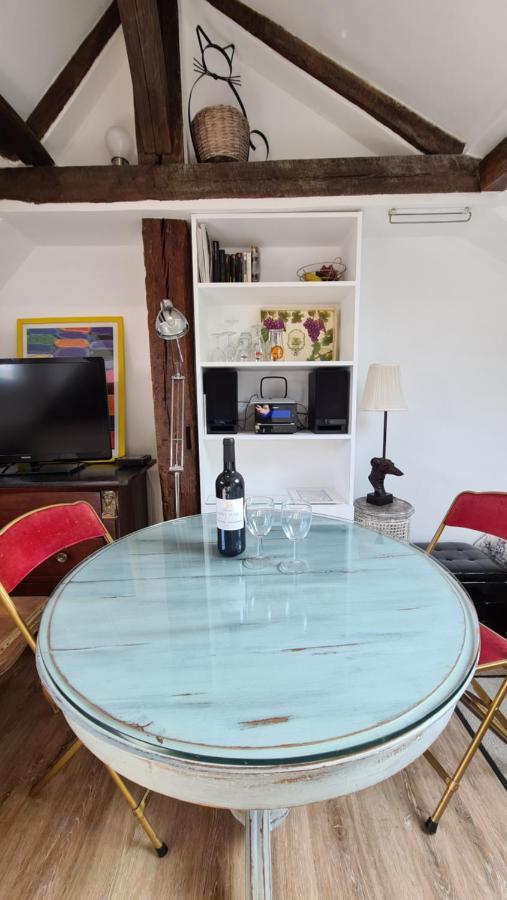 Appartement Coeur De Paris Avec Vue Sur Les Toits Ngoại thất bức ảnh