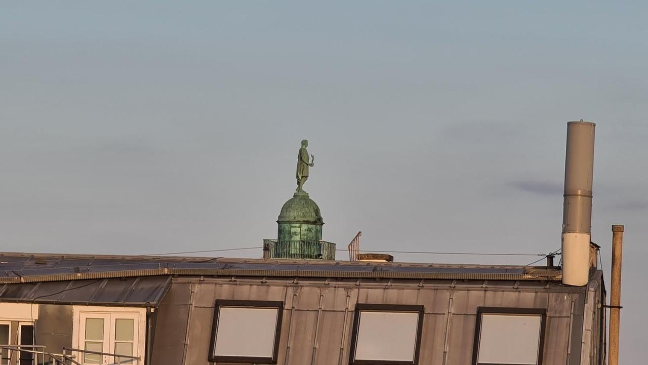 Appartement Coeur De Paris Avec Vue Sur Les Toits Ngoại thất bức ảnh